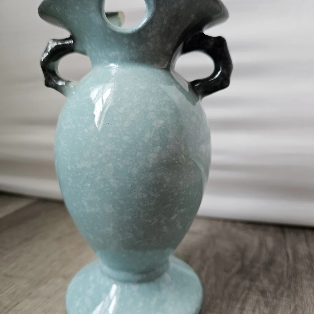 Vintage Hull Pottery Vase Royal Woodland Blue Teal Speckled Glaze W4 6 1/2